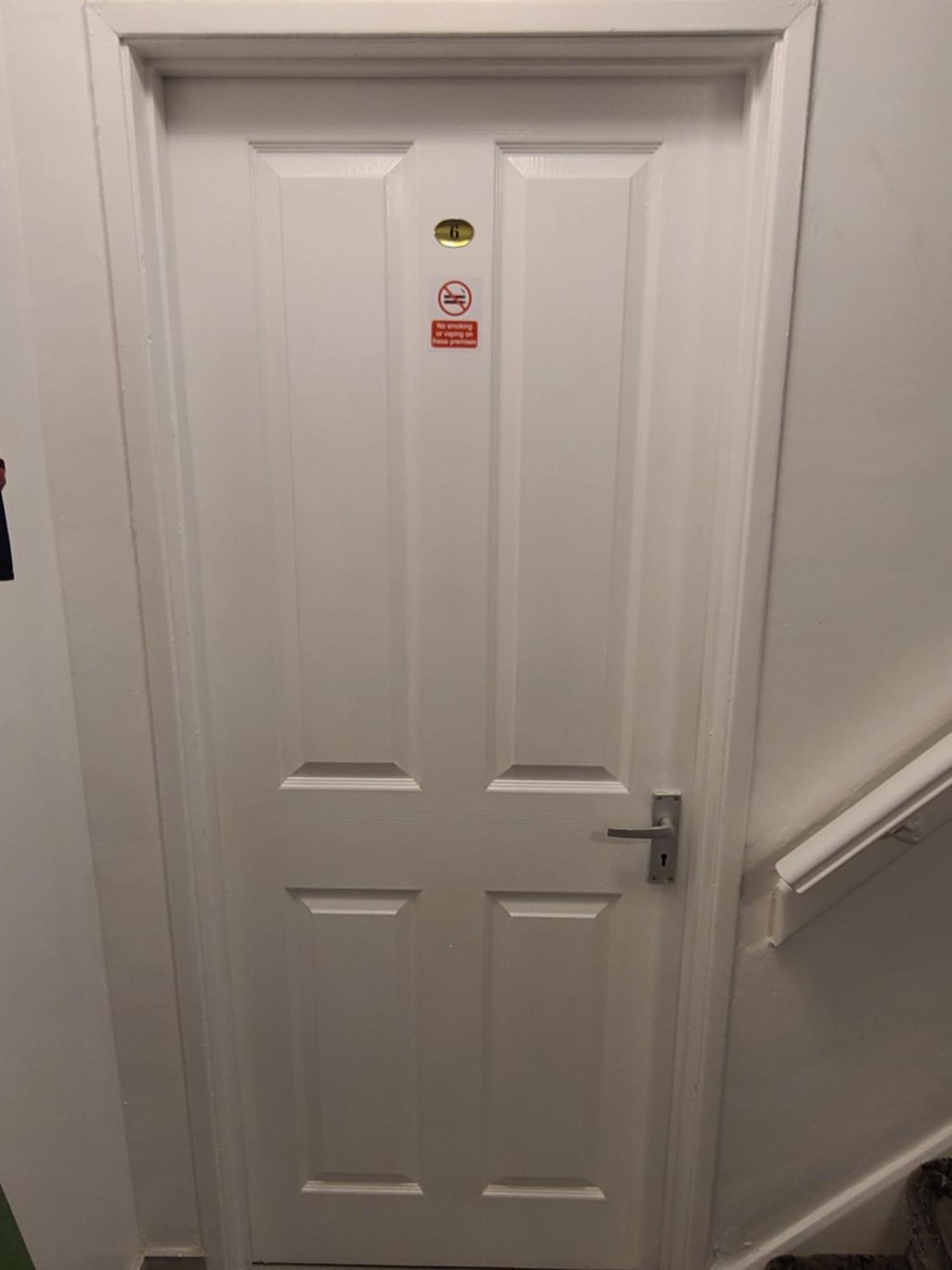 Roomz-Gatwick-London-Airport Parking-Travel Service Ifield 외부 사진